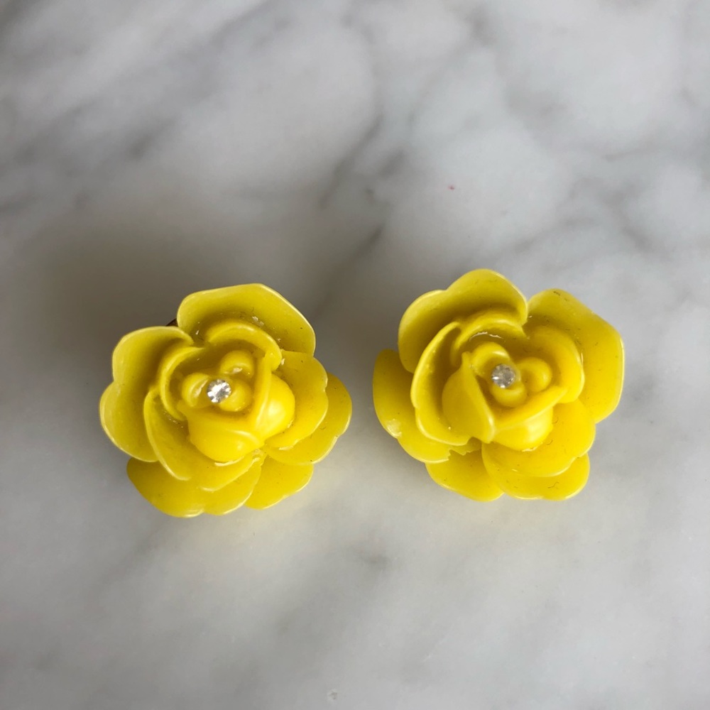 Betsy Johnson Yellow Rose Earings